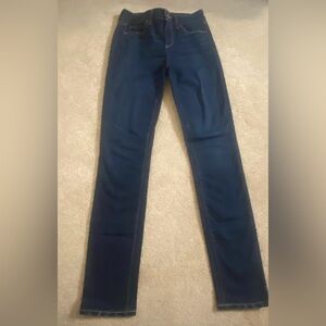 Paige Jeans in excellent condition.  The Skyline skinny jeans in Size 26